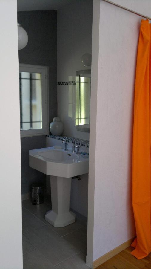Villa A L'Est D'Uzes Saint-Siffret Zimmer foto