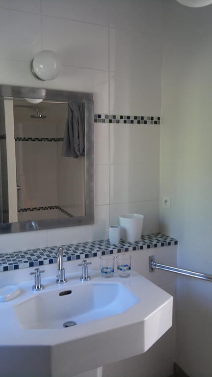Villa A L'Est D'Uzes Saint-Siffret Zimmer foto